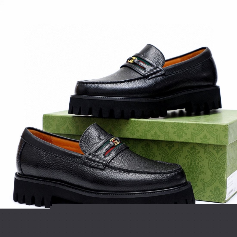 G*u*i leather shoes